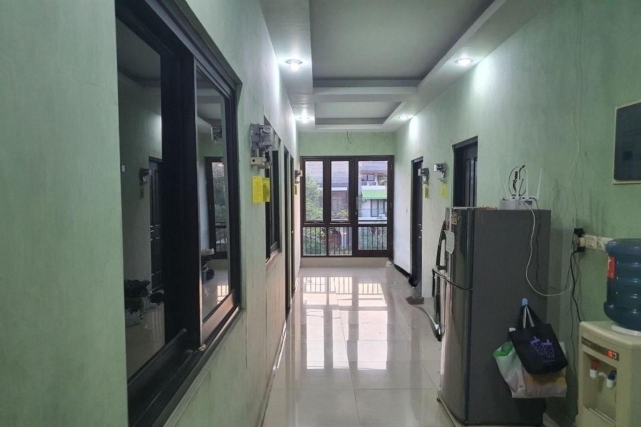 Oyo 93109 Garden Homestay 1 Tpr สุราบายา ภายนอก รูปภาพ